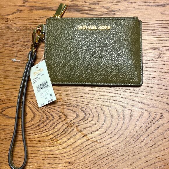 NWT MSRP$78 MICHAEL MICHAEL KORS
Jet Set Small Coin Purse Leather Olive - Picture 1 of 2